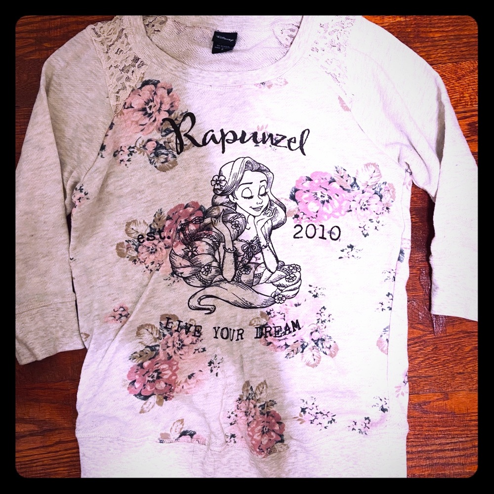 DISNEY TANGLED FLORAL LIVE YOUR DREAM GIRLS TOP